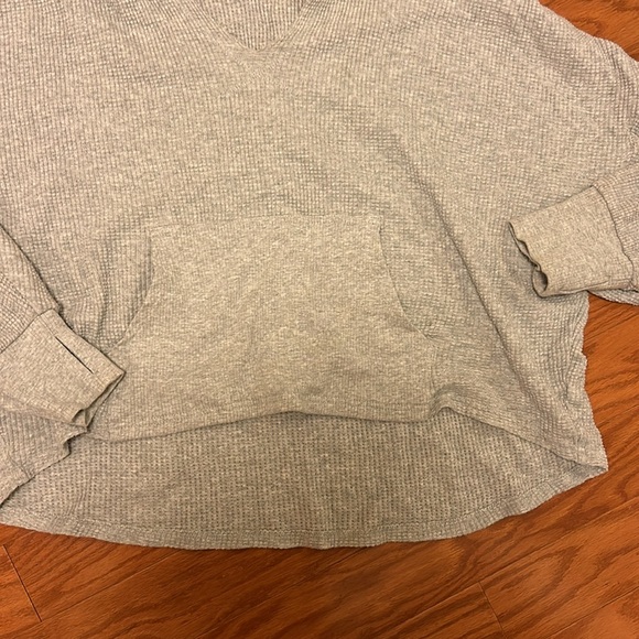 Offline by Aerie Heather Gray Waffle Hoodie Size Medium - Picture 4 of 5